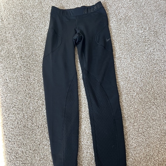 Nike Pro Hyperwarm Leggings size XS Black - Picture 1 of 4